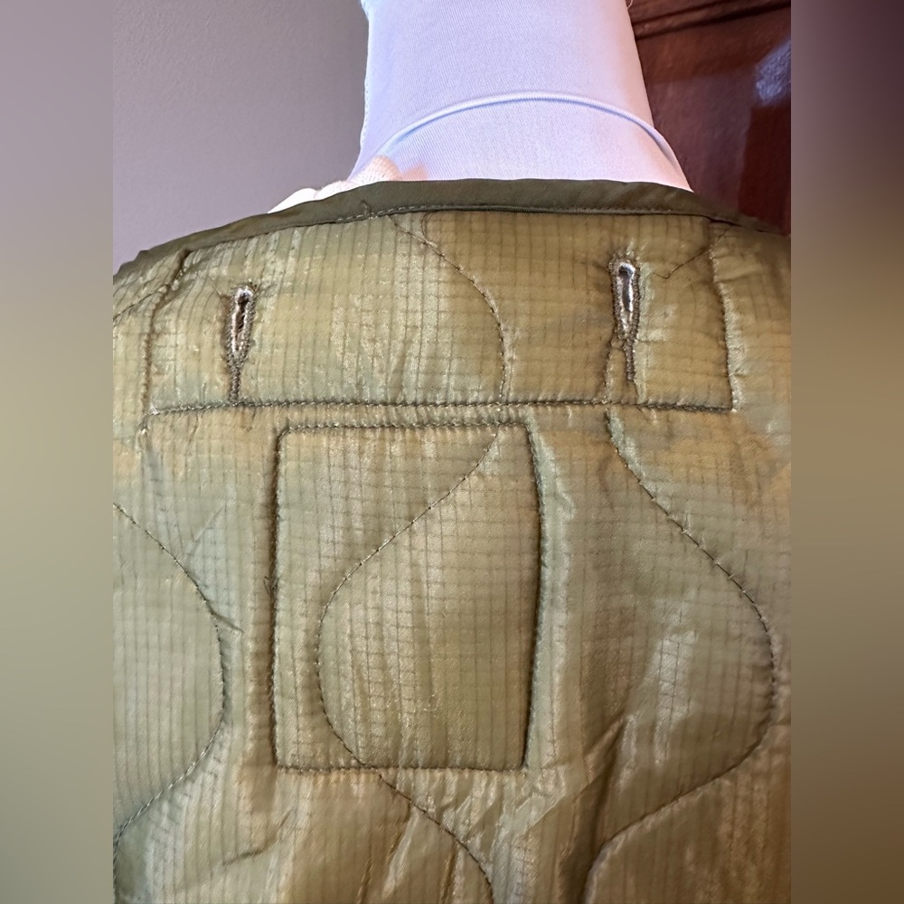 Urban Outfitters Quilted Jacket - Picture 7 of 7
